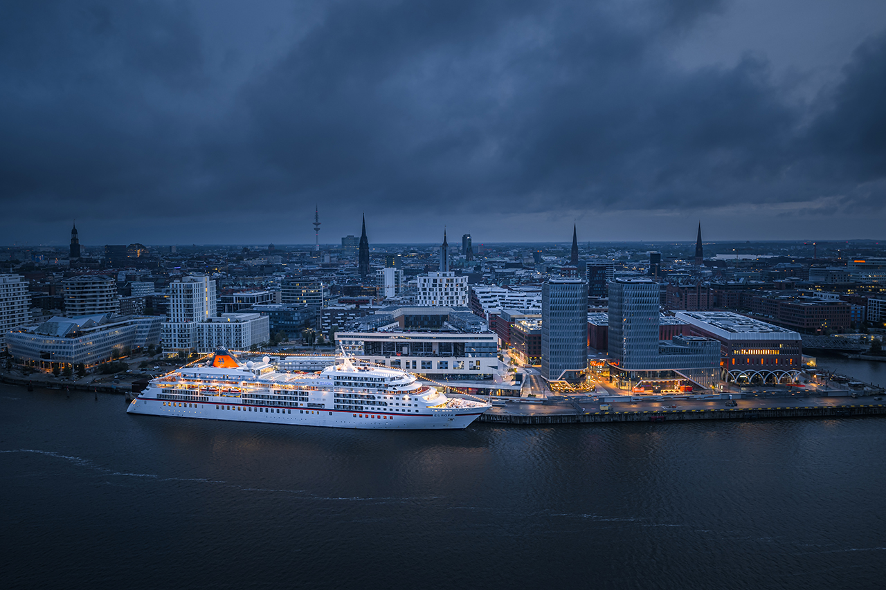 Kreuzfahrtterminal Hamburg Westfield Center Ueberseequartier